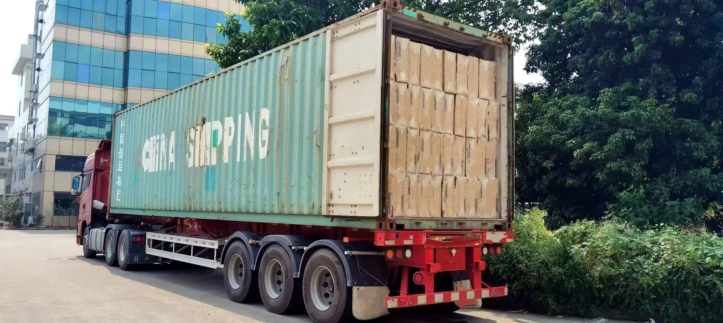 Loaded container truck